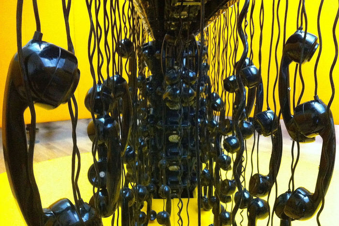 António Domingos - Hanging Phones