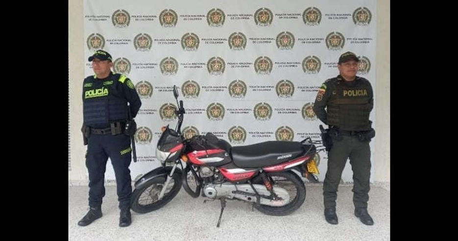 RECUPERADA MOTOCICLETA ROBADA EN GUAMAL