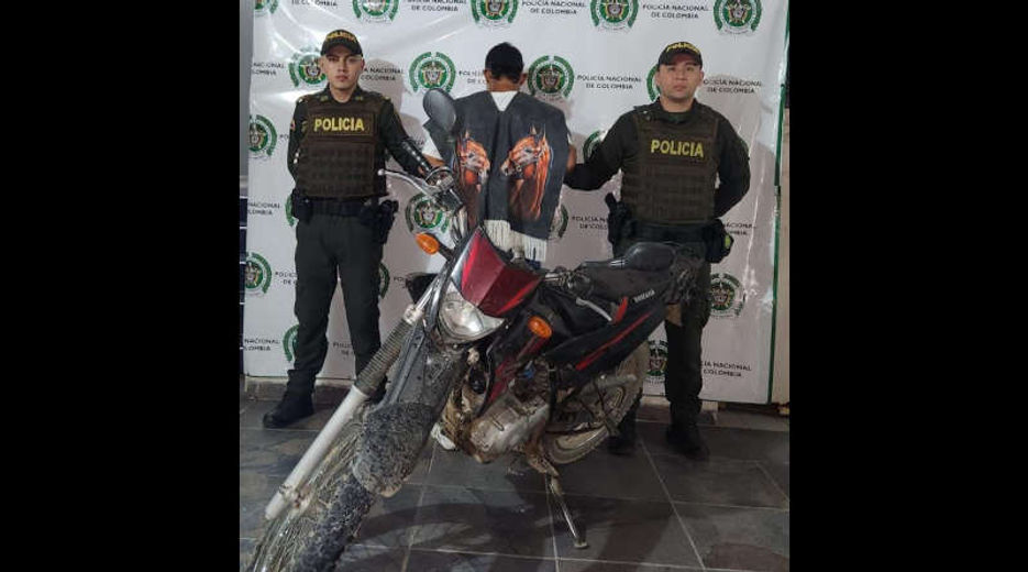 UN MENOR DE EDAD ES CAPTURADO POR HURTO