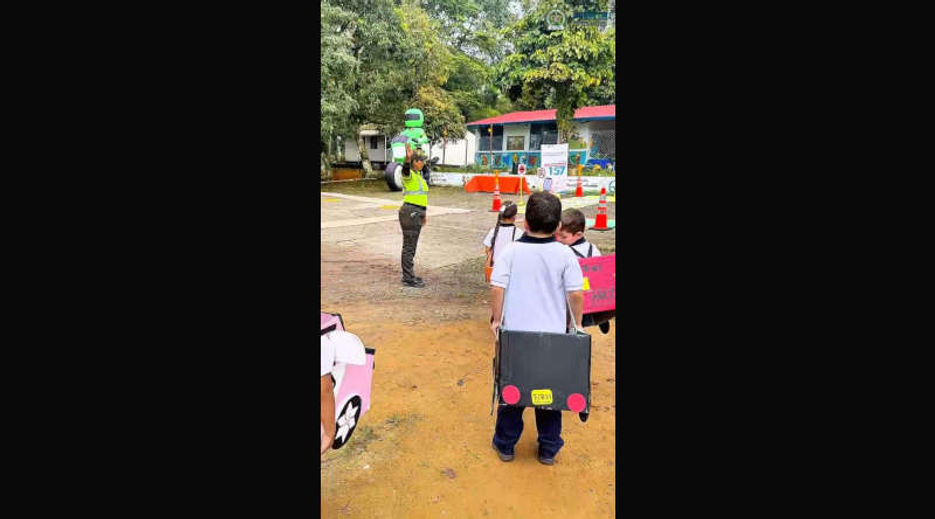 COMPROMETIDOS CON LA EDUCACION VIAL