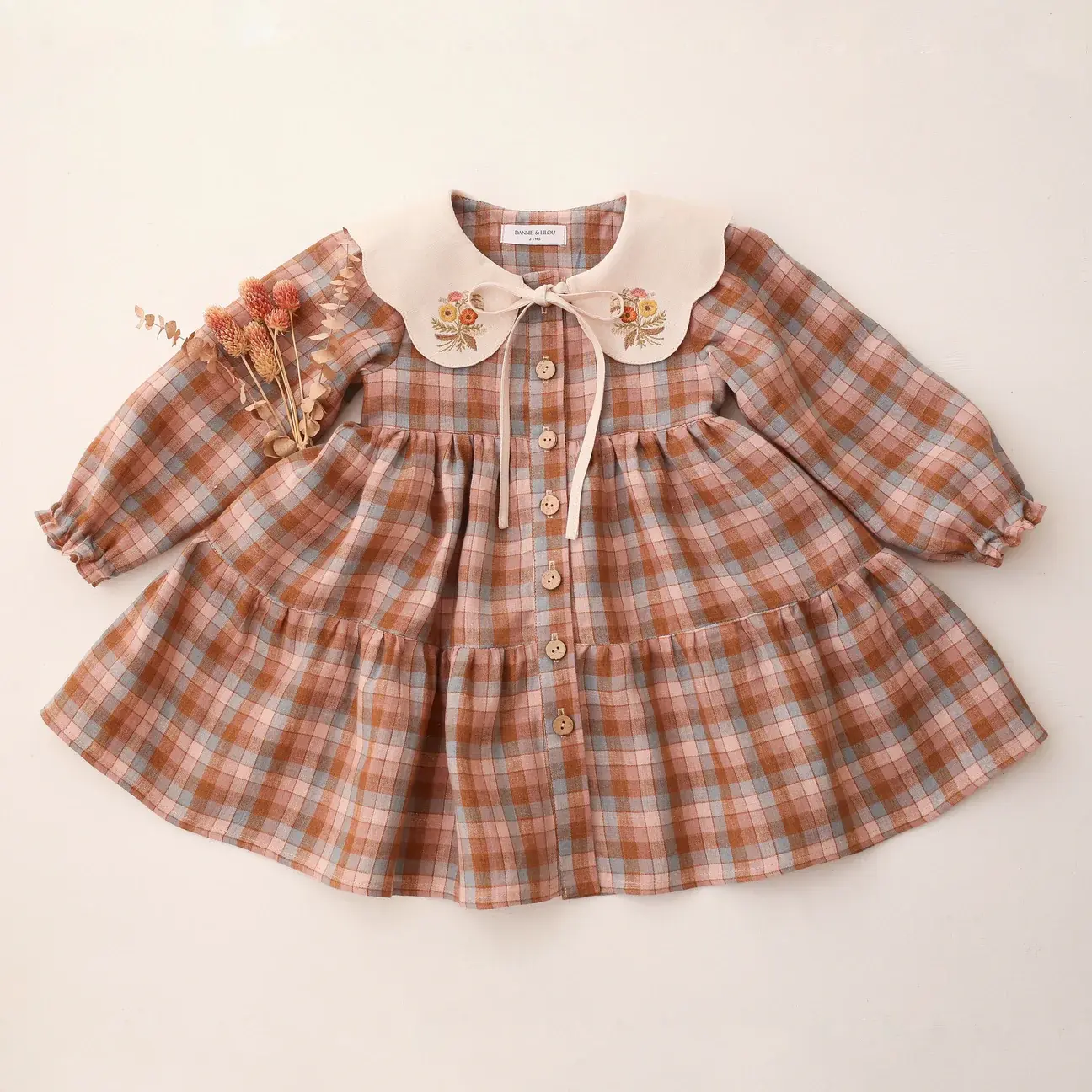 【 Dannie and Lilou 】Long Sleeve Tiered Dress with Petal Collar