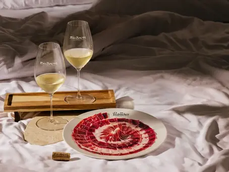 Este es el mayor error que cometes cuando sirves un Jamón Ibérico