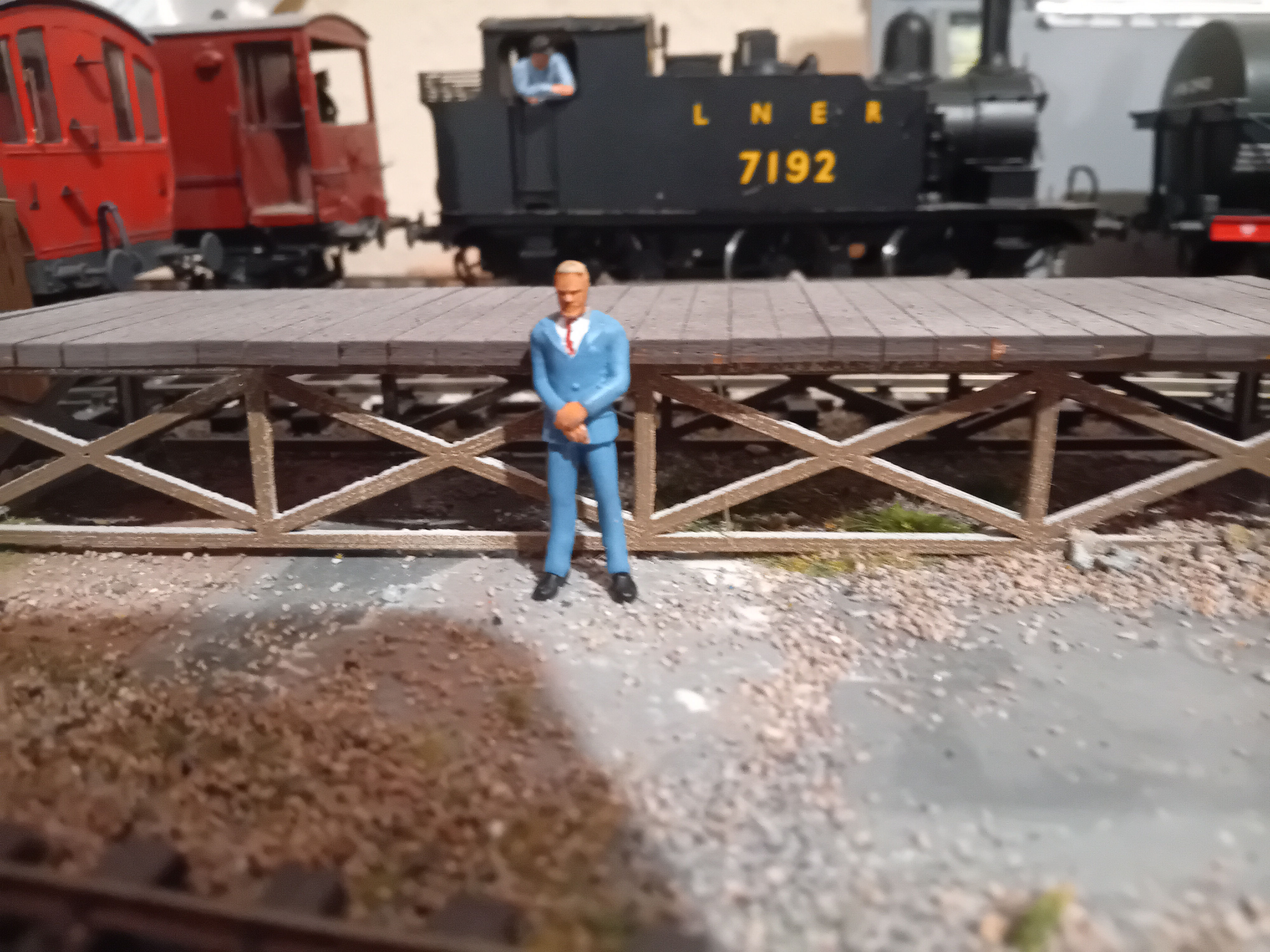Fig: 92 O Gauge Man in Suit, hand painted 3D printed resin figure
