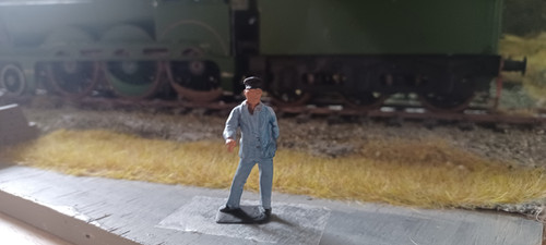 Fig 6: O Gauge 3D printed/hand painted Driver Right hand drive | Moor ...