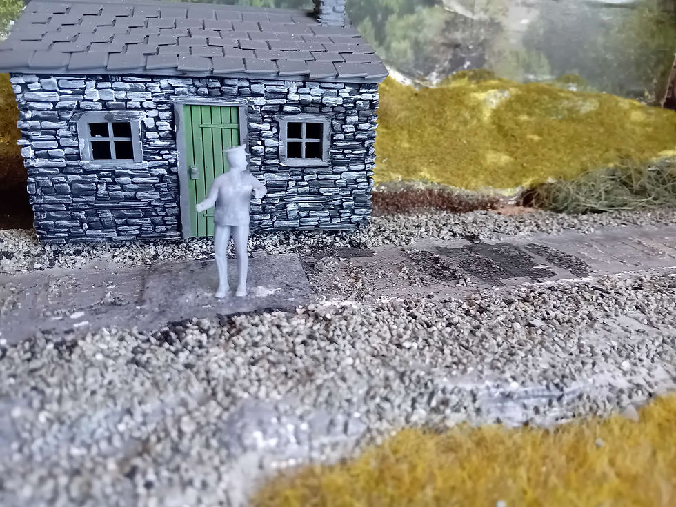 Thumbnail: Fig: BR18: O Gauge 3D bare resin fig, Driver looking over left shoulder