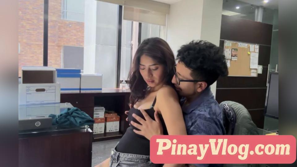 Sa Likod Mo Ako Ngayon Gusto Ko Maramdaman Yung Malalim Na Bayo Mo Habang Hawak Mo Ang Puwet Ko Nang Mahigpit Hanggang Mapuno Ako