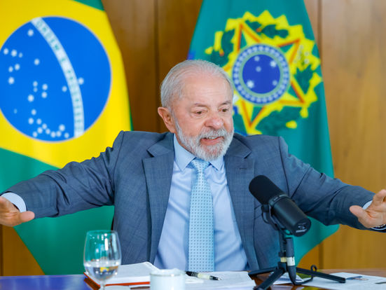 Lula envia ao Congresso projeto de redução de jornada, sem redução de salário