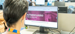 No Brasil, 574 mil pessoas já usaram plataforma de autoexclusão de bets; 41% justificam impactos na saúde mental