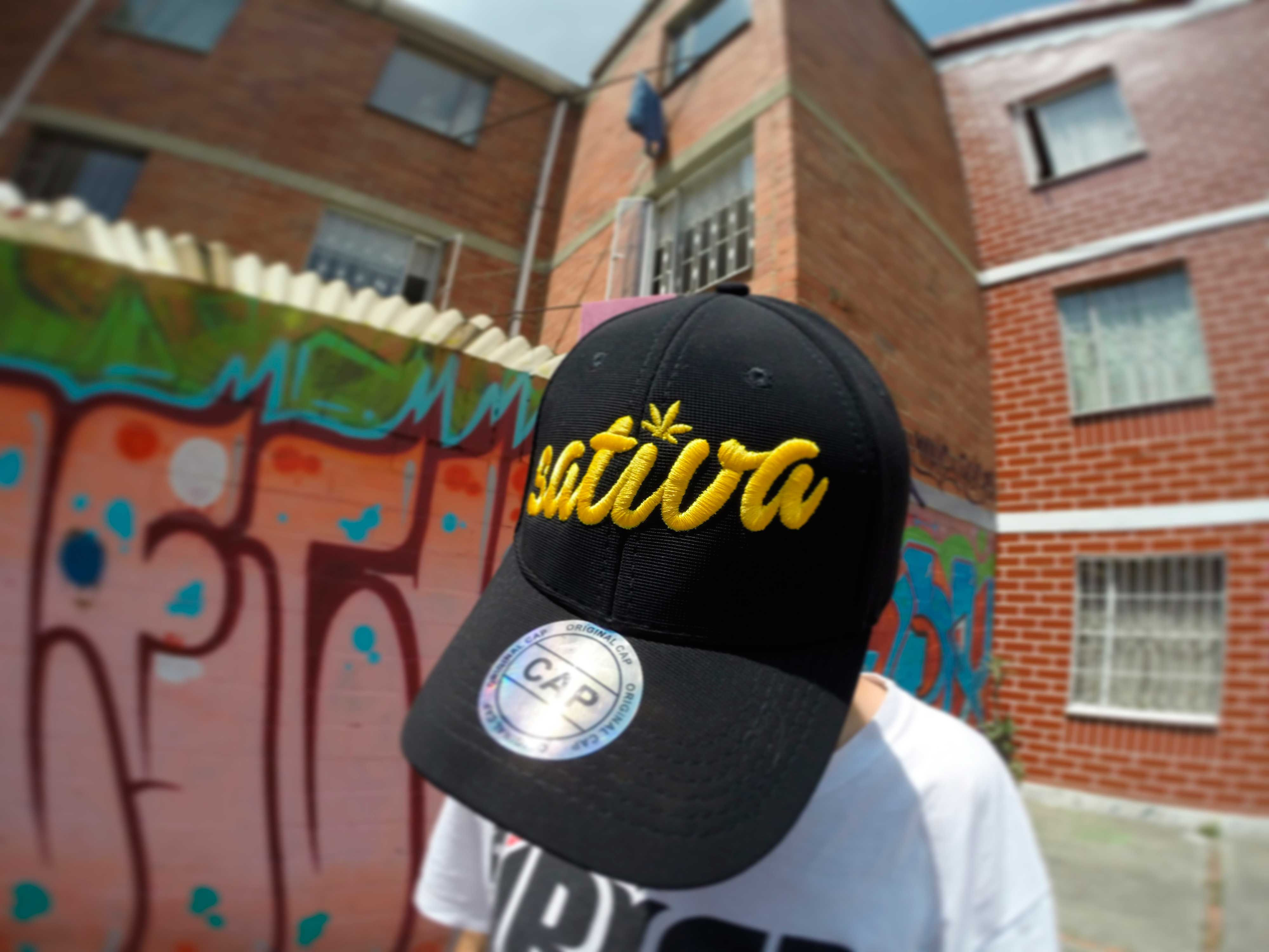 GORRA SATIVA