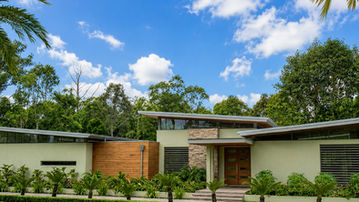 Collectors House Luddenham contemporary front elevation and landscaping