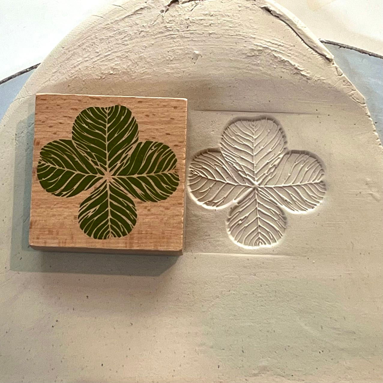 Wooden Stamps Leaf Pattern - Lucky Clover