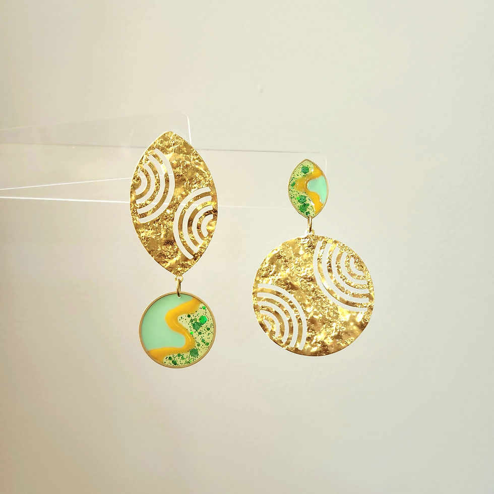 Thumbnail: Minted gold
