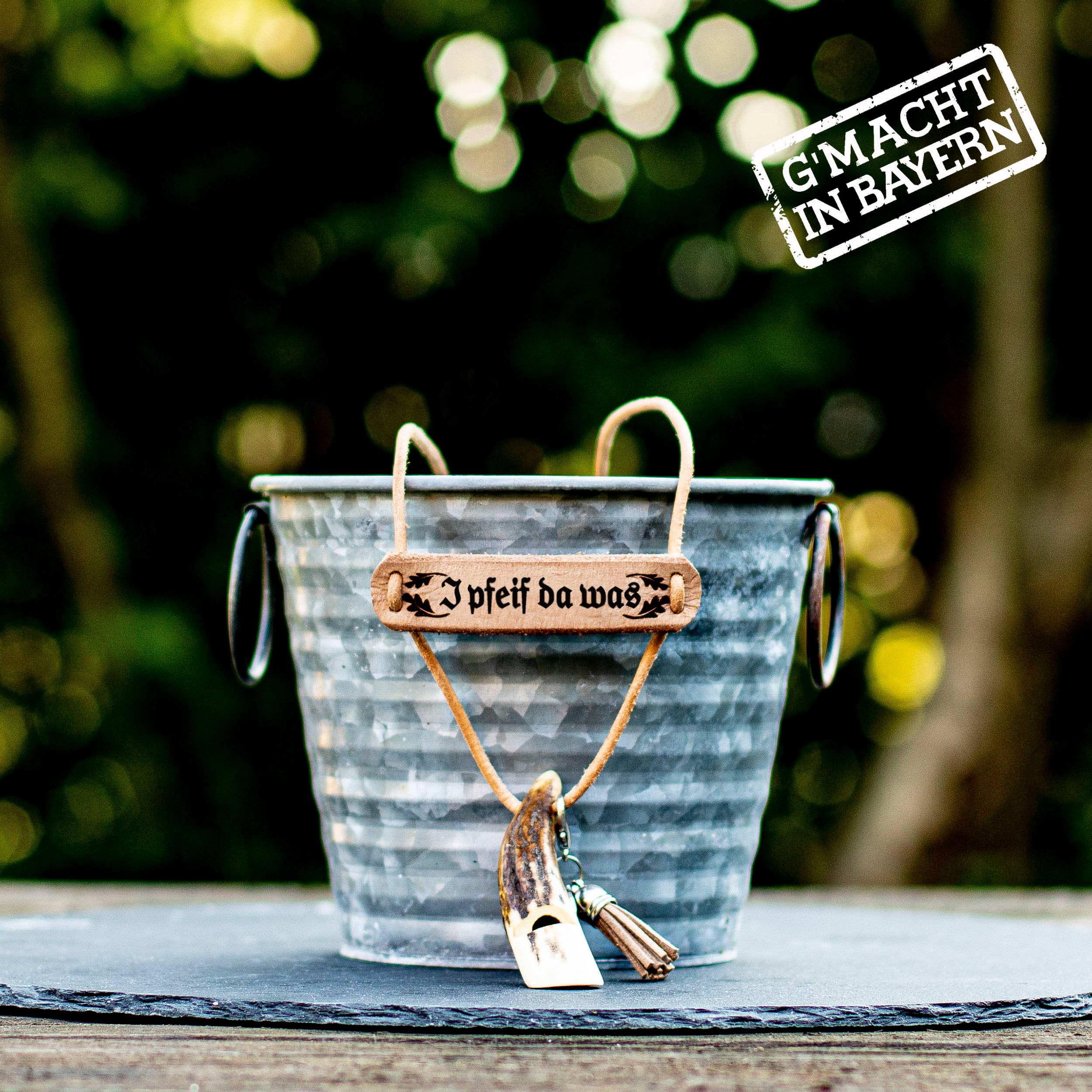 Hundepfeife an Lederband mit "I PFEIF DA WAS" Gravur