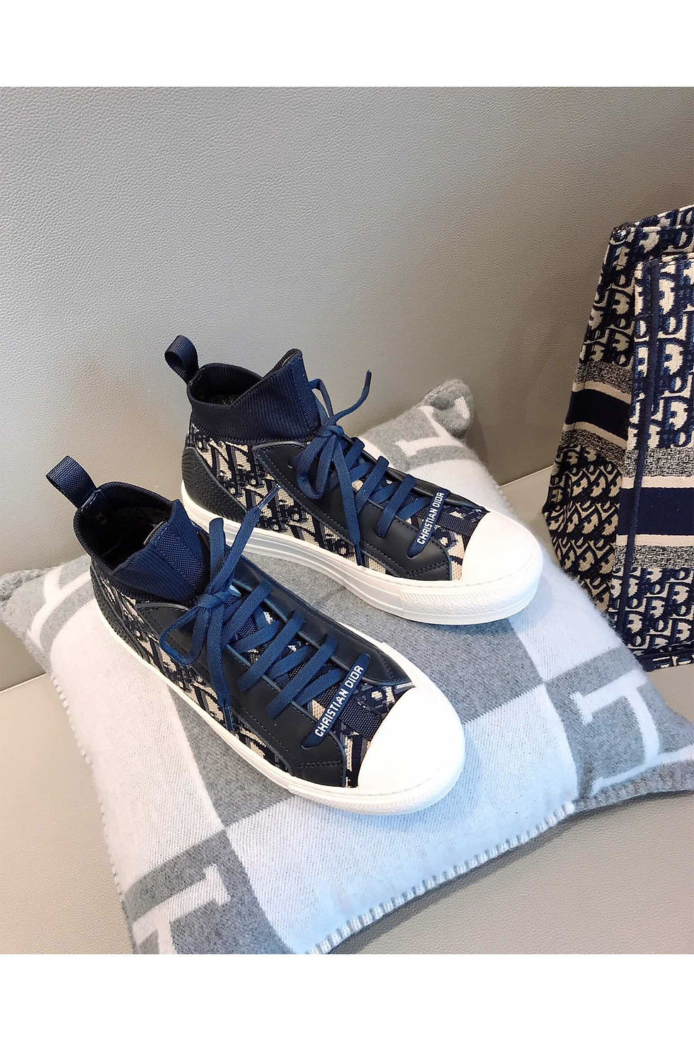 Thumbnail: 59962 | women-shoes-sneakers