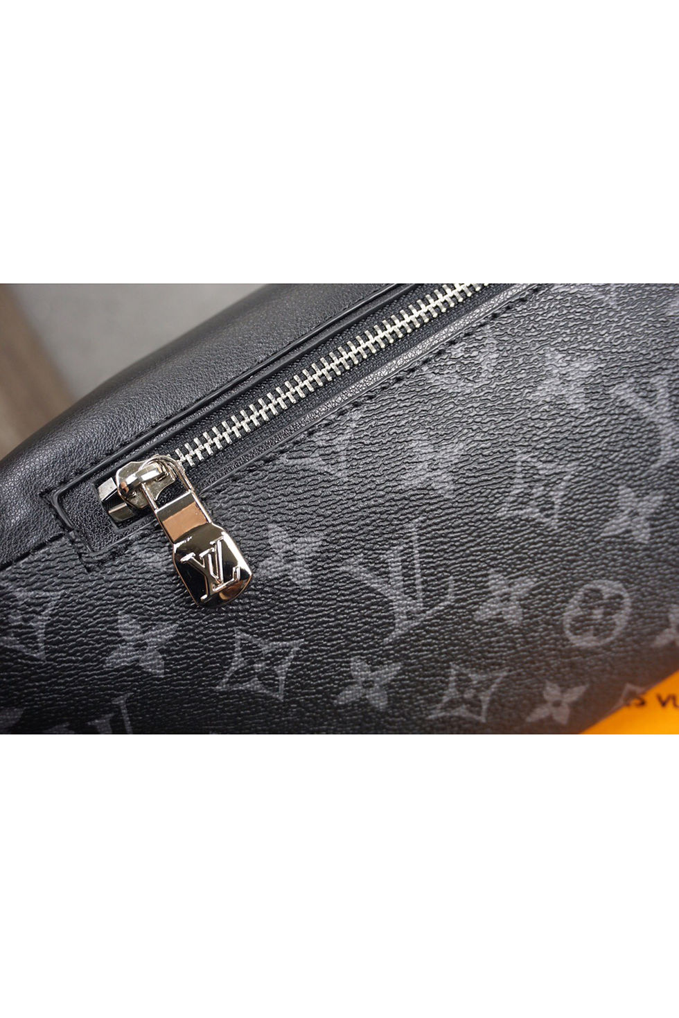 Thumbnail: 31056 | men-bags