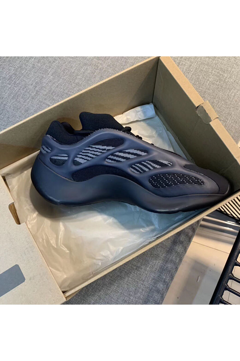 Thumbnail: Yeezy 700 | women-shoes-sneakers