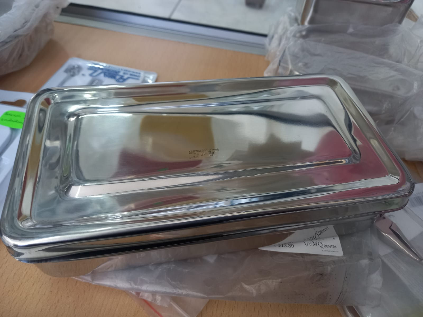 Caja no perforada mediana