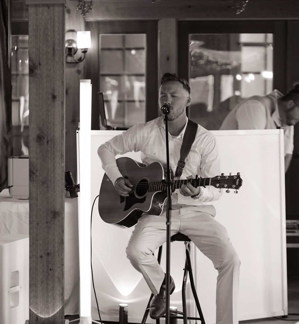 Live Music - Luke Andrew