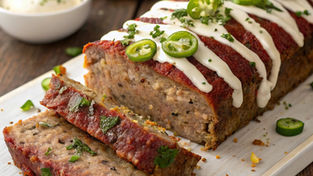 Smoky Jalapeño Popper Meatloaf with Creamy Ranch Drizzle