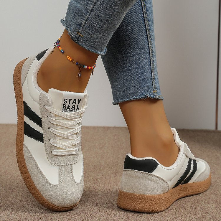 Thumbnail: Women's Retro Paneled Lace-Up Trainers