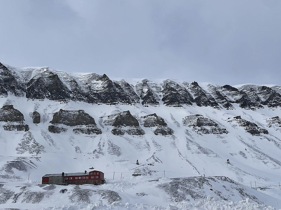 Longyearbyen remote hotel