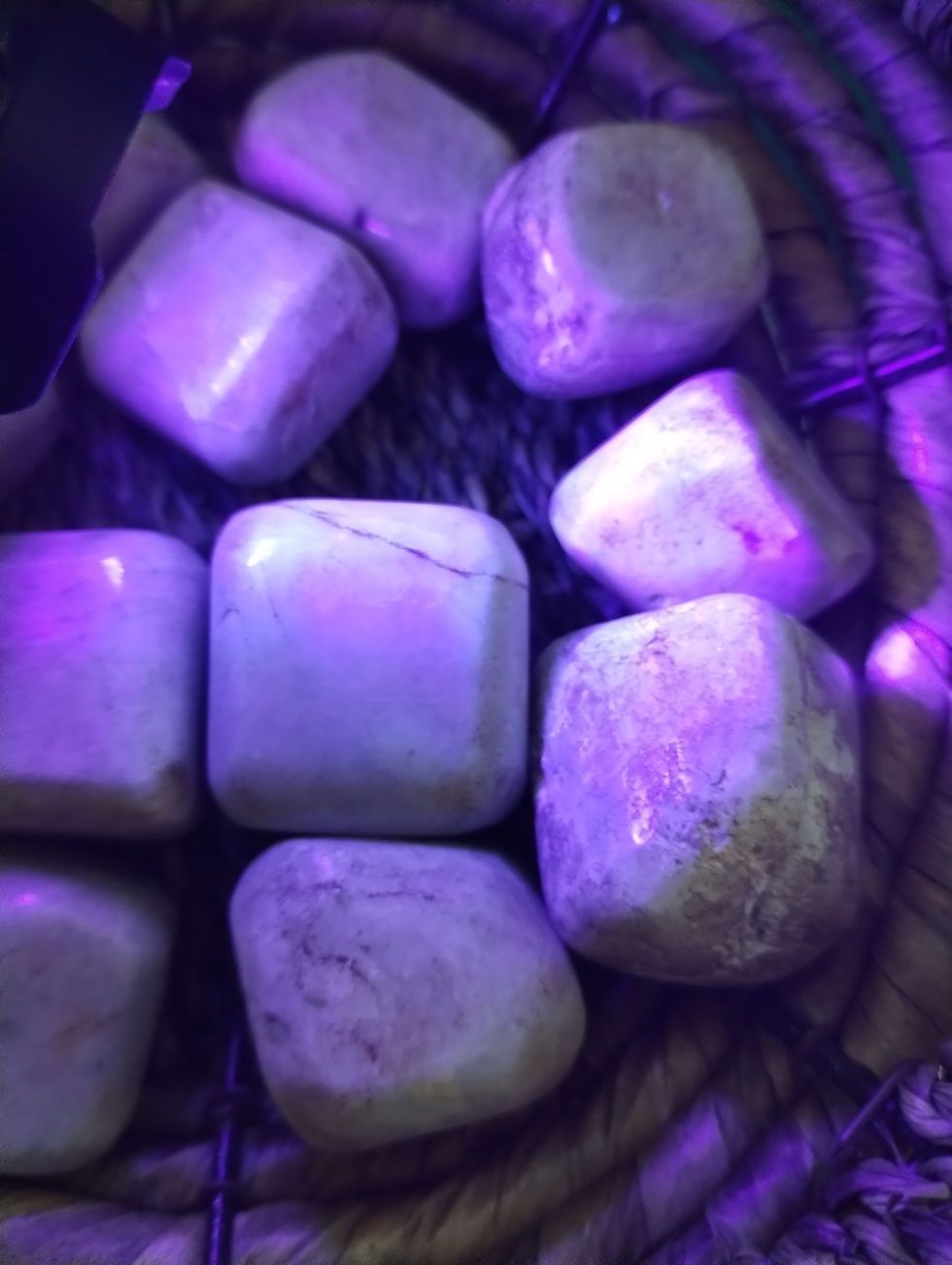 Thumbnail: Hackmanite Tumbles 