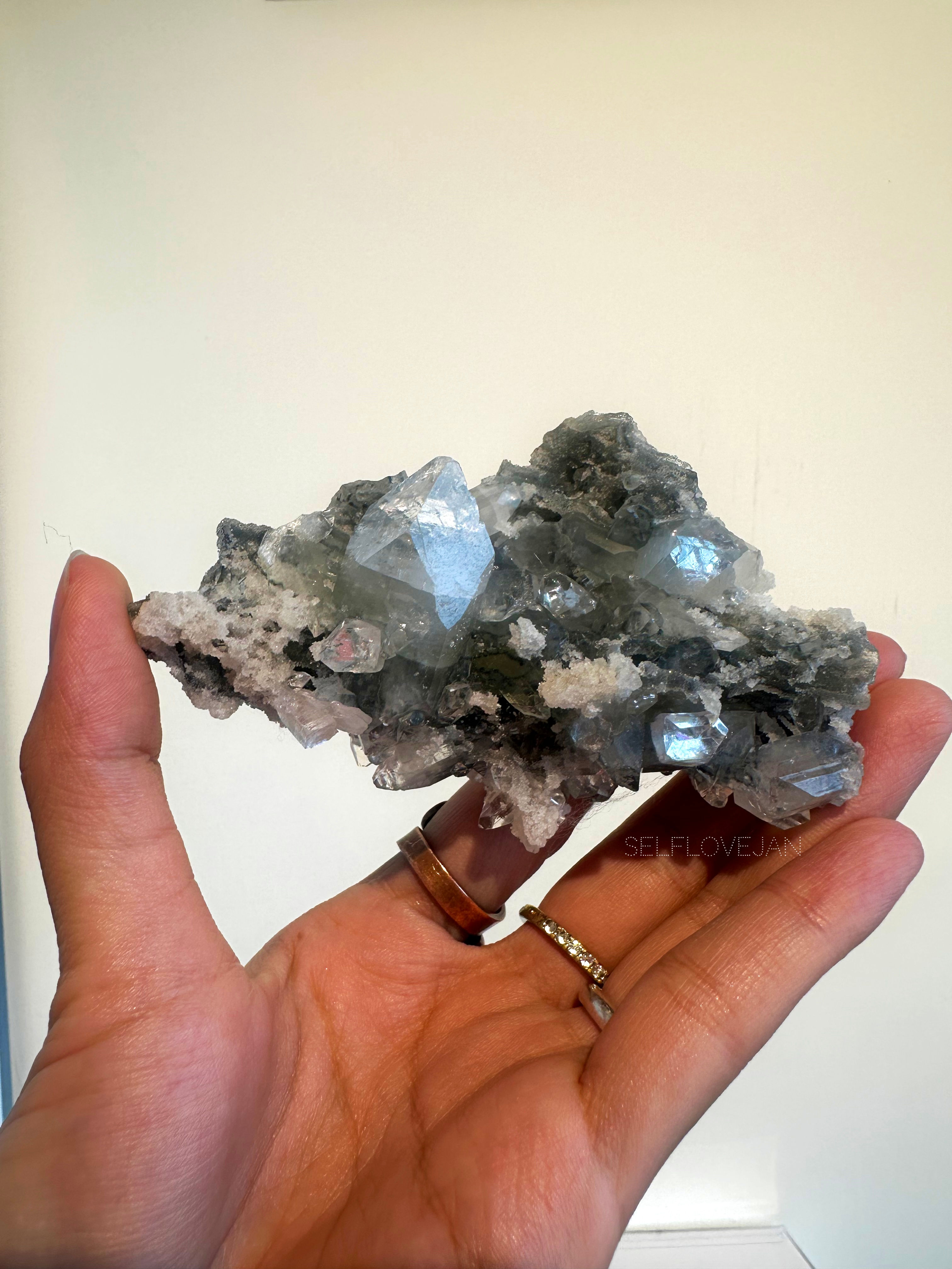 Indian Diamond Apophyllite & Chalcedony 印度精品魚眼 玉髓共生