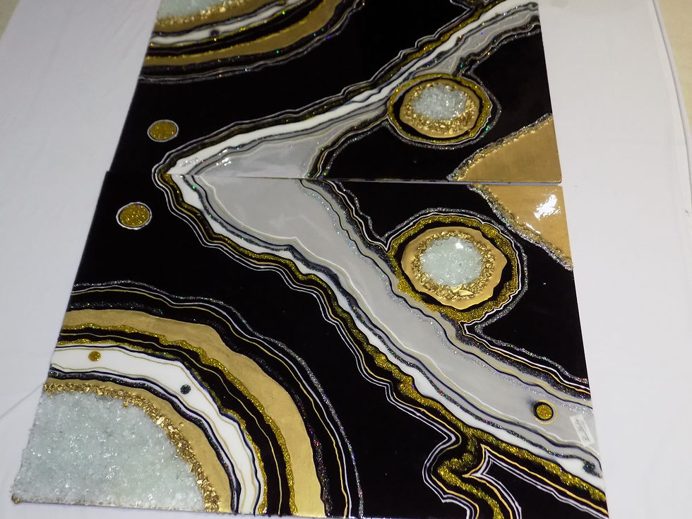 Thumbnail: wall art 02 (Black and gold)