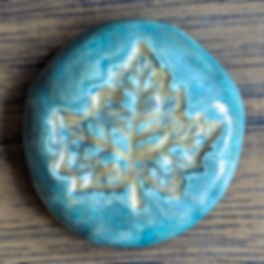 MAPLE LEAF Pocket Stone - Aquamarine & Real Gold