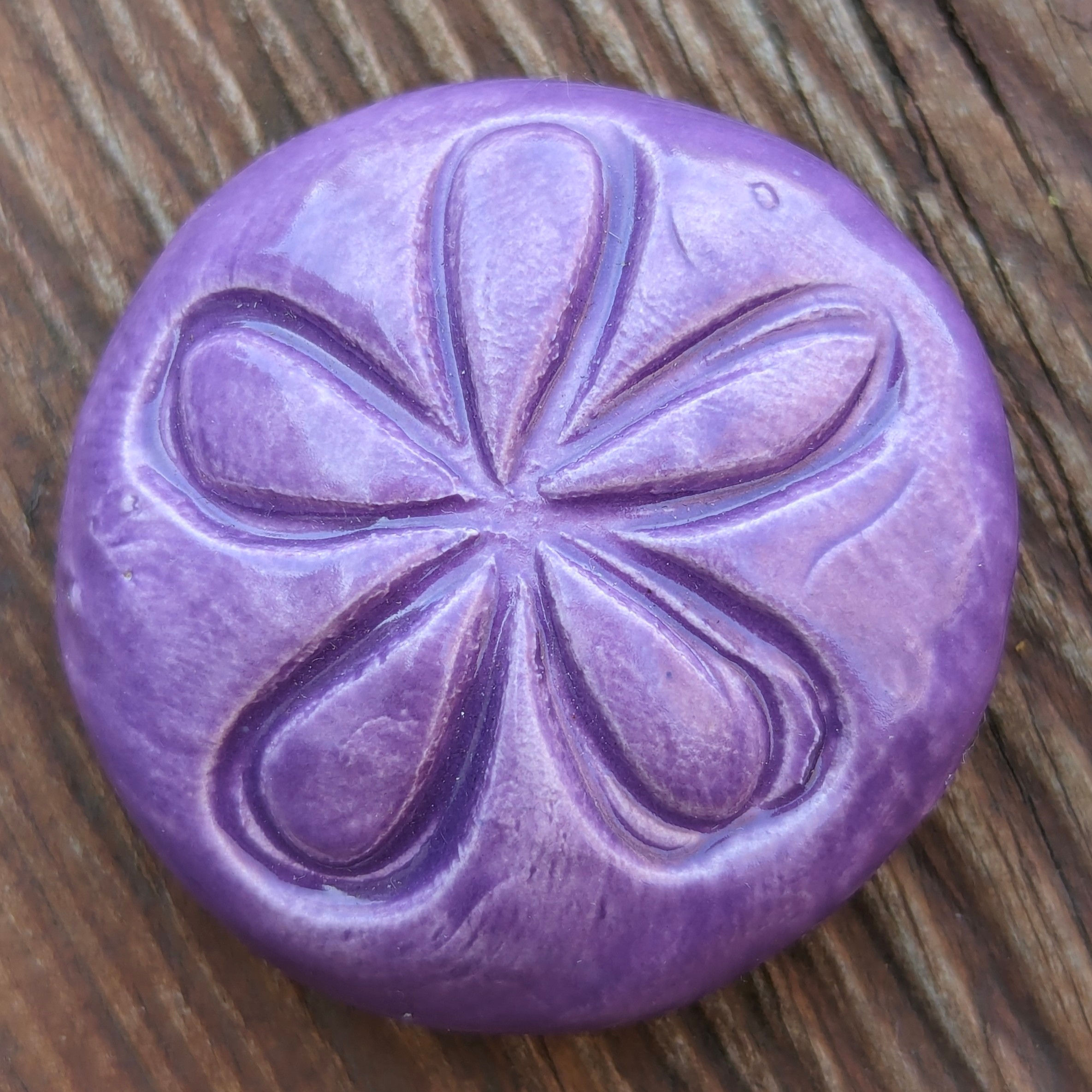 FLOWER Magnet - Amethyst Purple