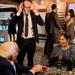 Magician for weddings