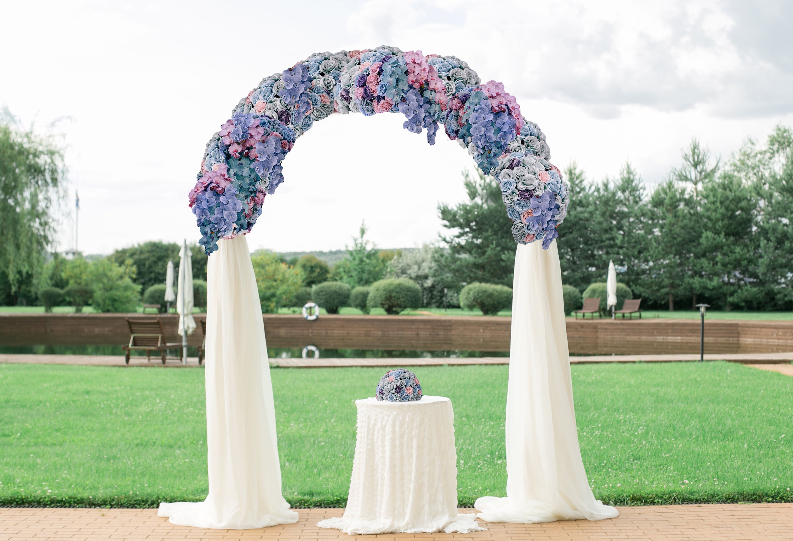 Арка с базовым декором Версаль