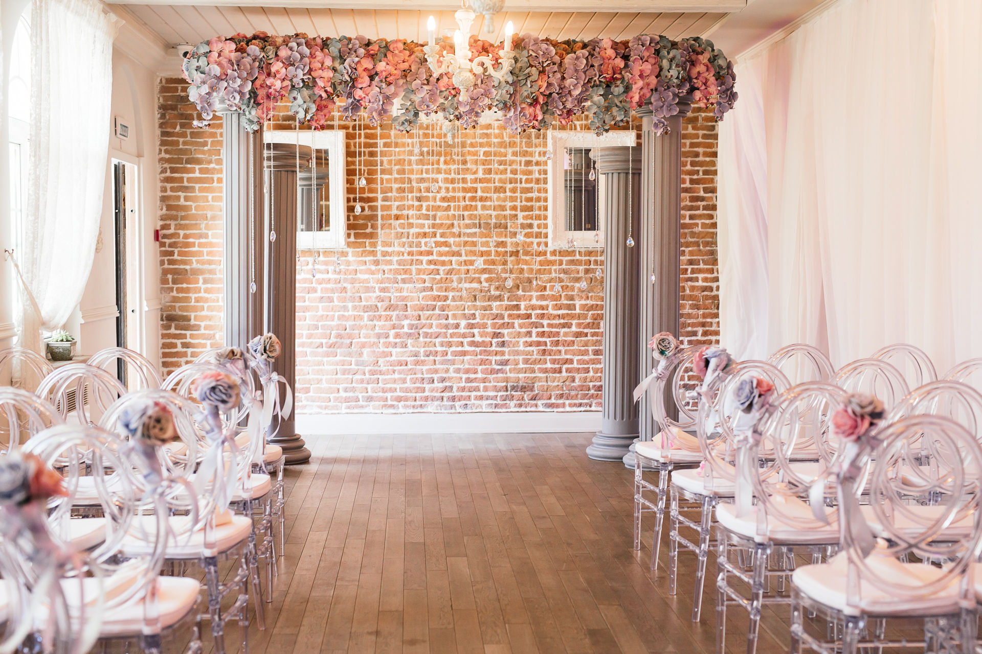 Колонны с декором Версаль