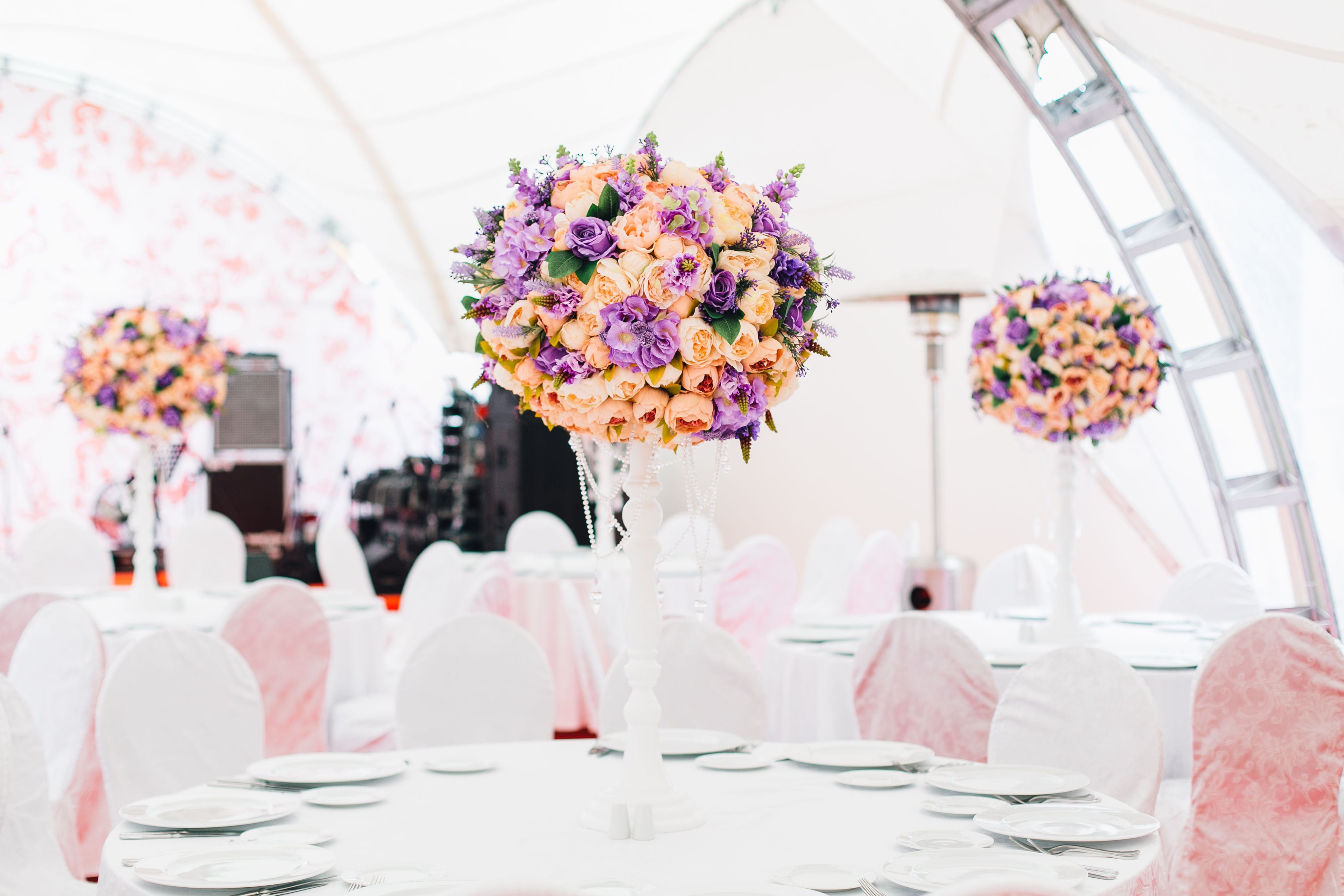 Высокая банкетная композиция Ренуар