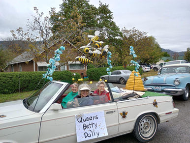 grange parade.jpeg
