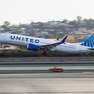 United Airlines Projects Strong Fourth Quarter, Defying Industry Caution