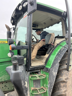 John Deere 6210R