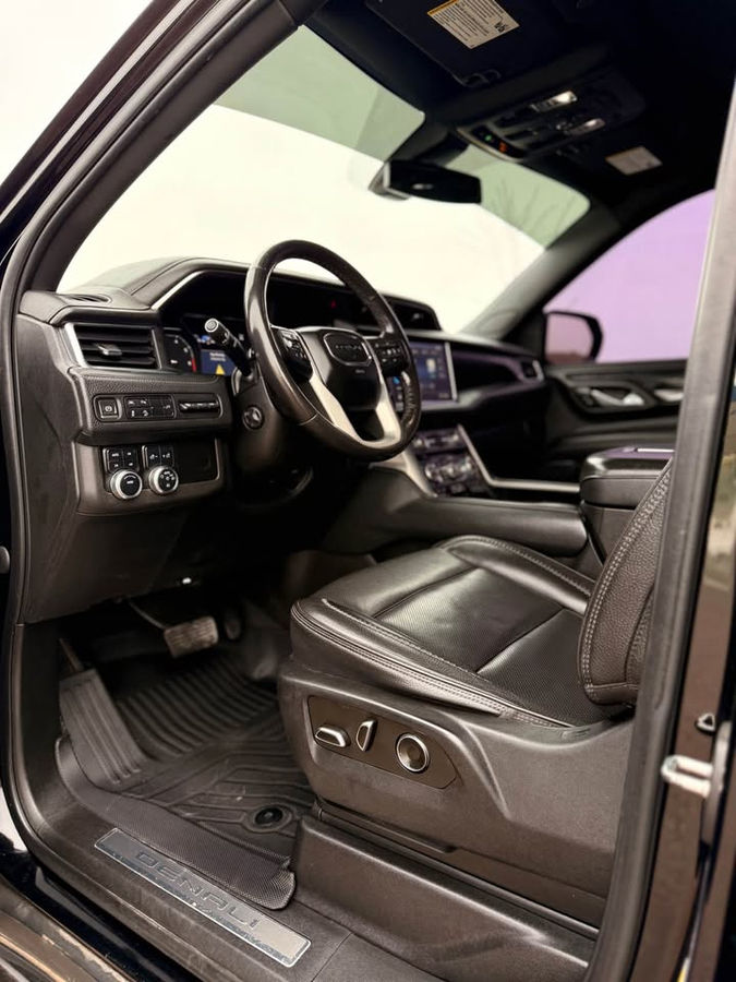 2021 GMC Yukon XL Denali - Photo 8