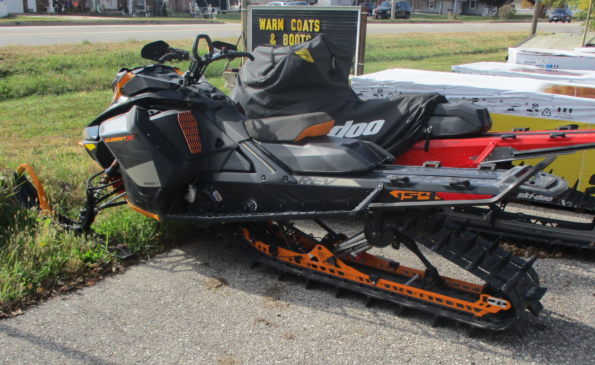 Used 2020 Ski-Doo Summit X Expert 154" 850 E-tec Snowmobile For Sale at Gary's Ski-Doo Can-Am Lynx in Independence, Iowa