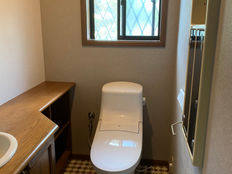 トイレ取替え