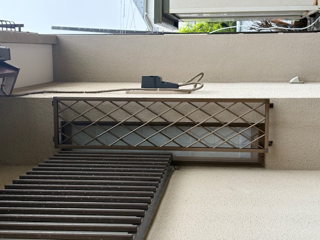 横浜市戸塚区の面格子取付け施工後