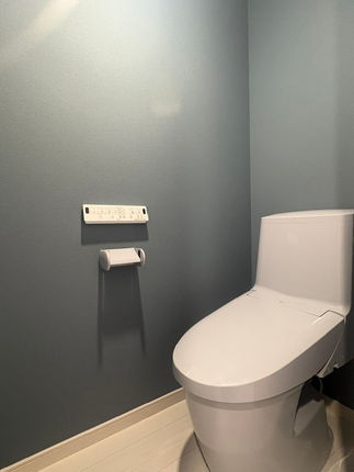 横浜市の新築コンパクト住宅、トイレの様子