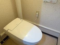 トイレ取替え