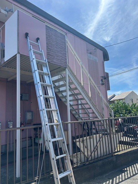 横浜市泉区のサイディング部分取替えの施工中