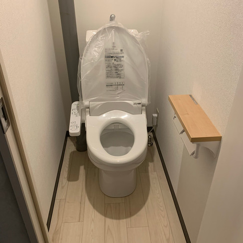 １階施工後～トイレ取替/クロス貼り替え/CF貼り替え