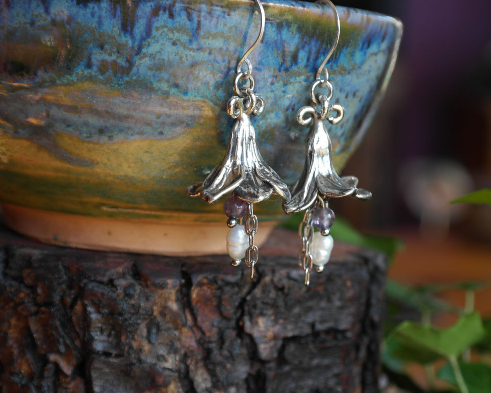 Thumbnail: Hyacinth earrings ❋ Silver and pearl
