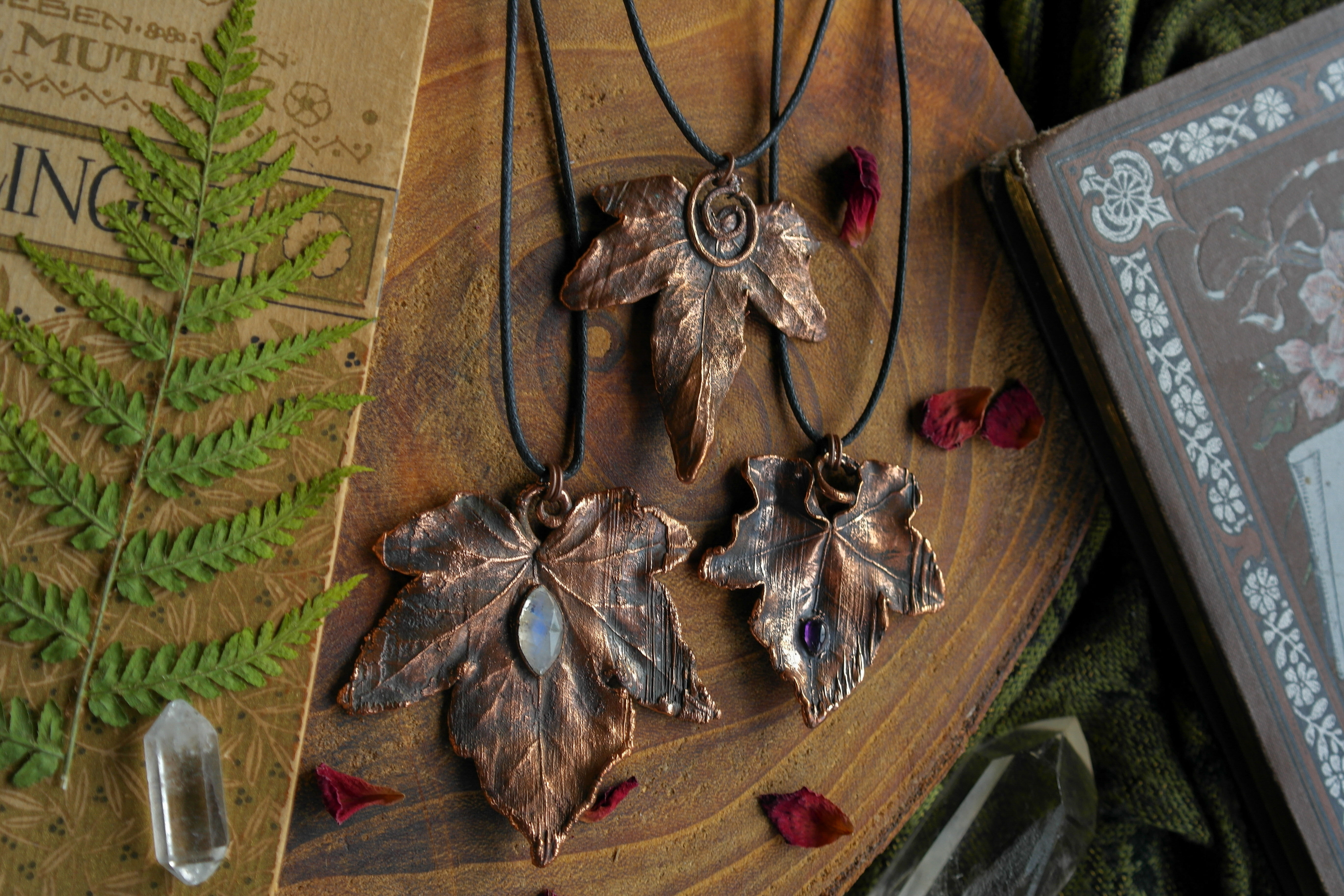 Ivy leaf in copper