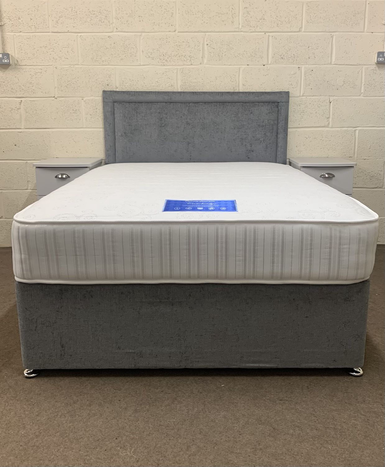 4’6” Cambridge Divan  (DOUBLE )