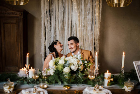 Inspiration / Mariage intemporel en ivoire et or au Mas Latour Lavail