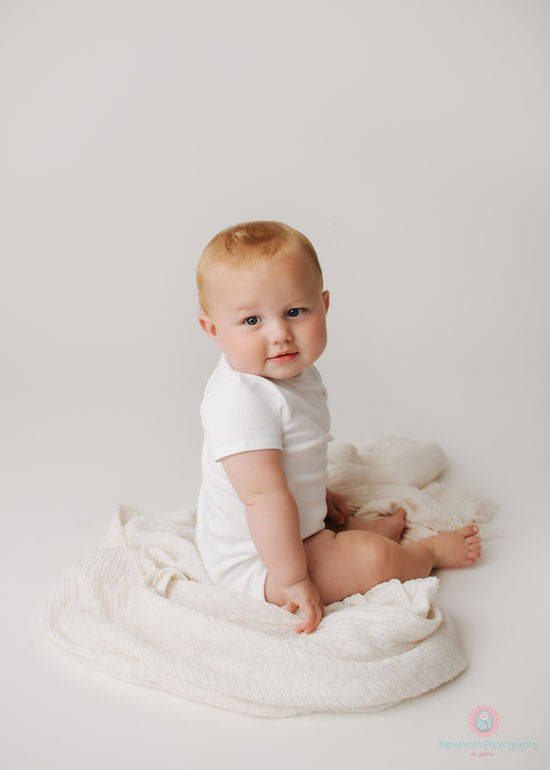 Lifestyle portrait of a smiling child in Bristol, capturing natural expressions and joyful moments.